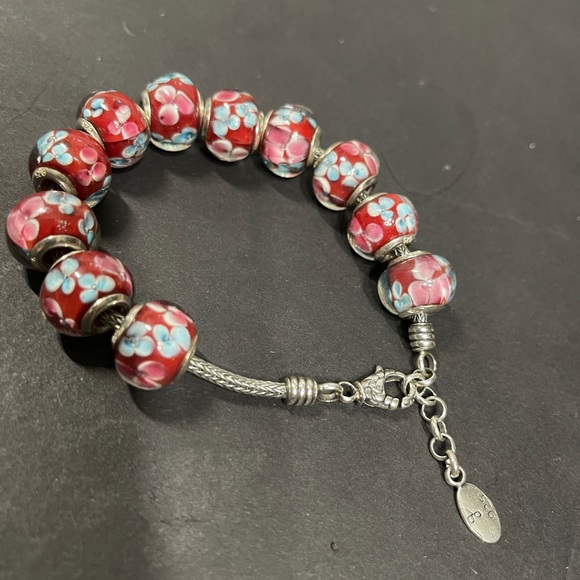 Samuel B glass beads bracelet. Beautiful! - Picture 2 of 4